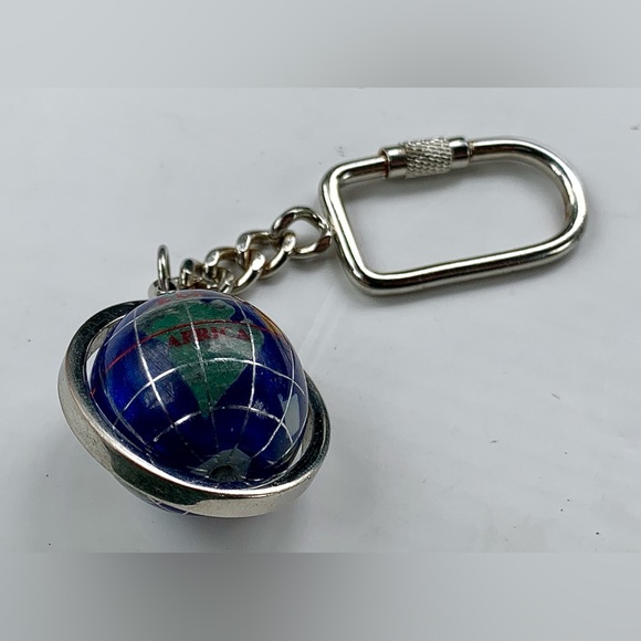 Vtg Silver Tone Metal Multi Stone Opalite Rock Inlaid World Globe Keychain - Picture 8 of 9